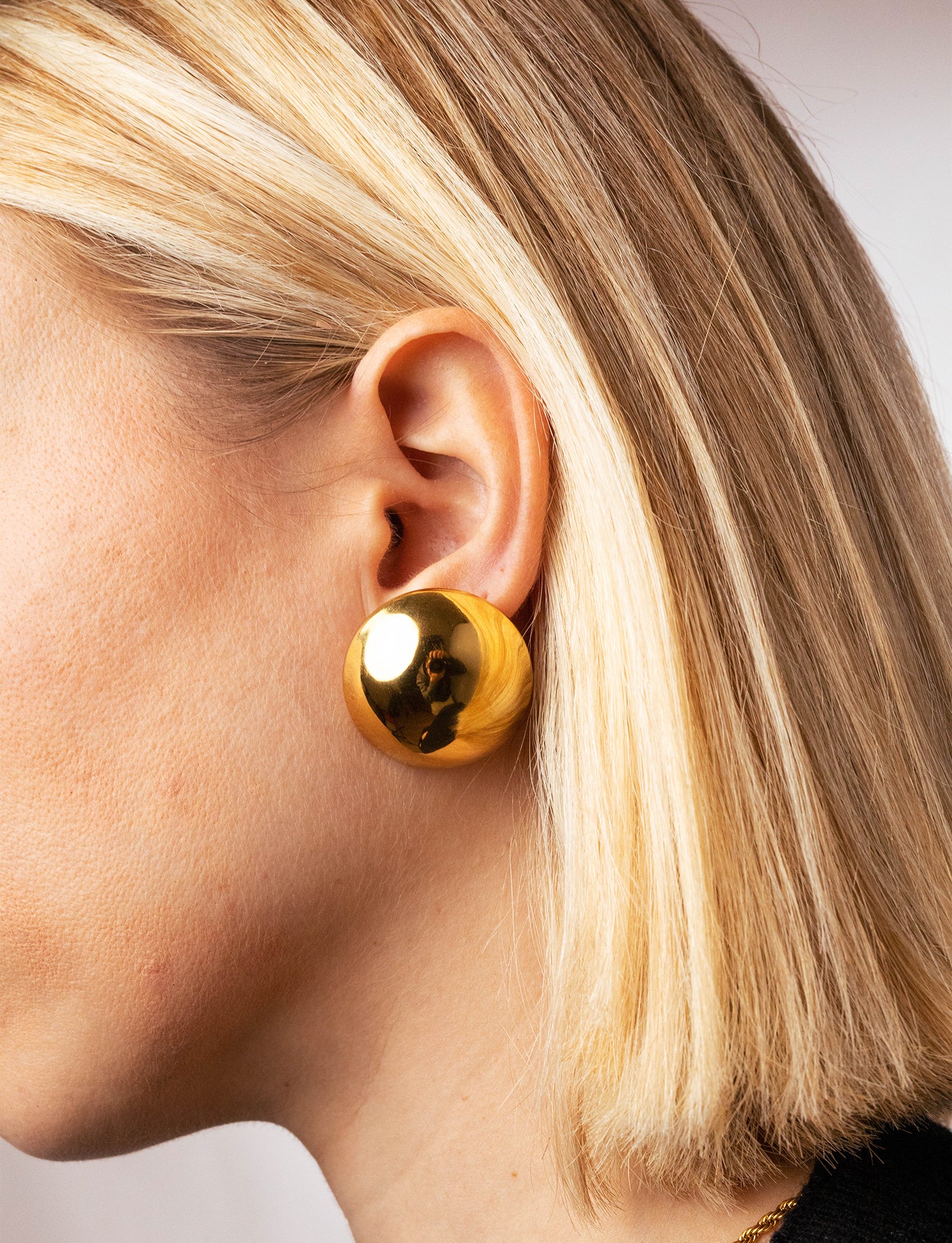 Orecchini a bottone doppi con pavé scintillante – J&CO Jewellery Orecchini a bottone doppi con pavé scintillante – J&CO Jewellery